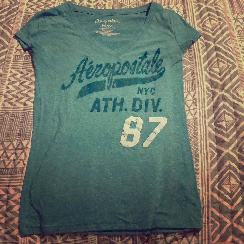 Aeropostale v-neck